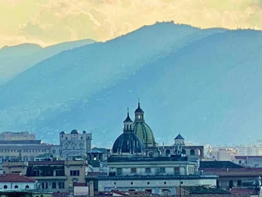Donna Isabella A Ballaro Palermo Exteriör bild