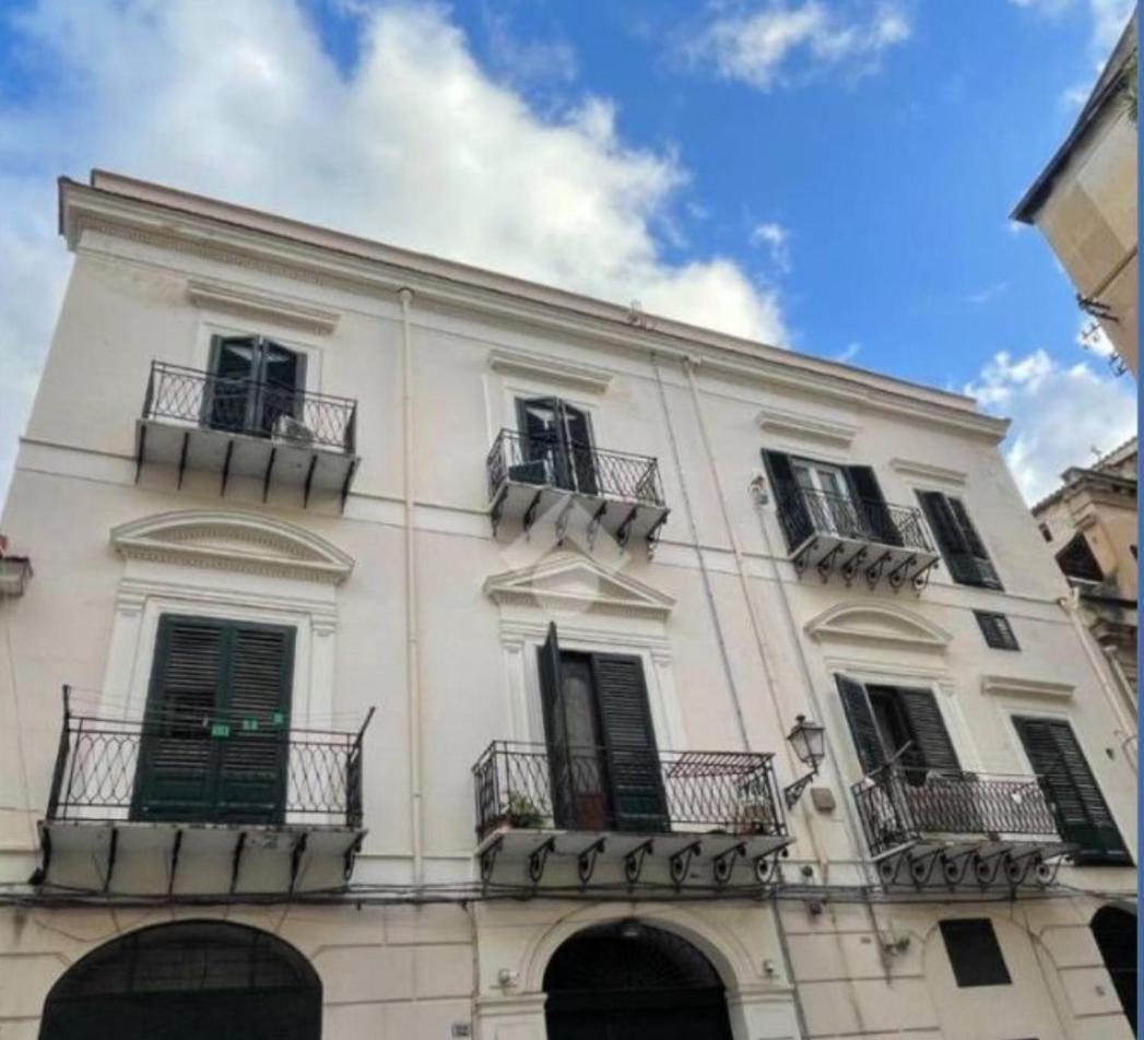 Donna Isabella A Ballaro Palermo Exteriör bild